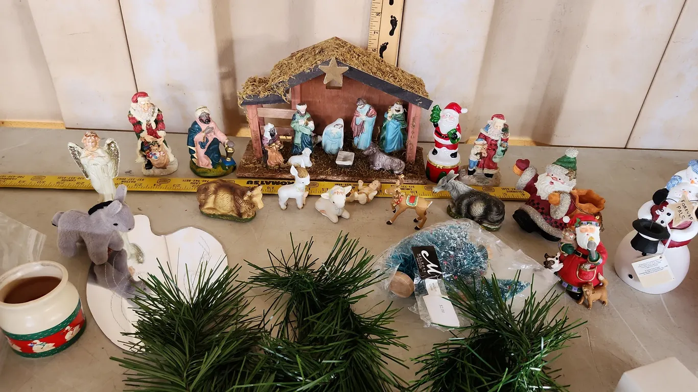 Christmas Village Accessories, Nativity Pcs, Santas, Etc.