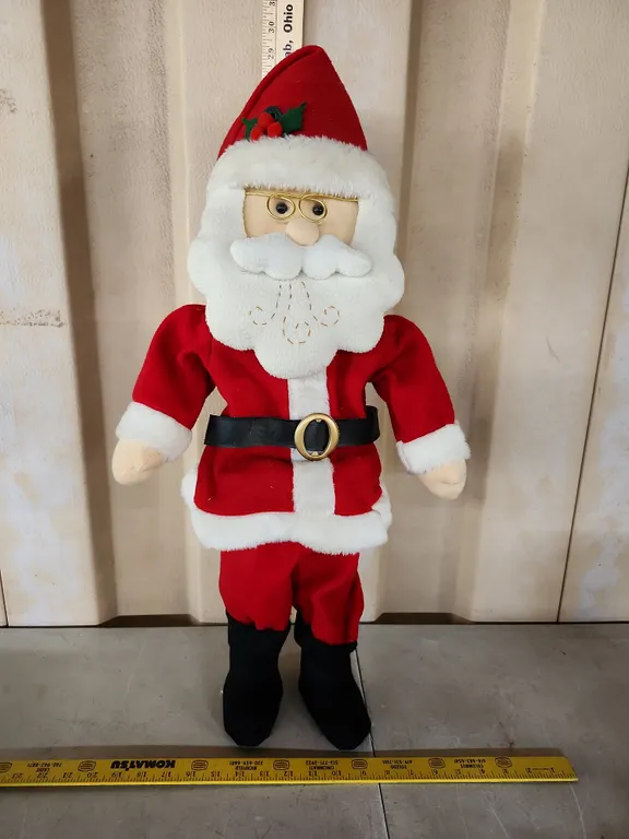 Santa Figure, Battery Operated Not Tested 29"