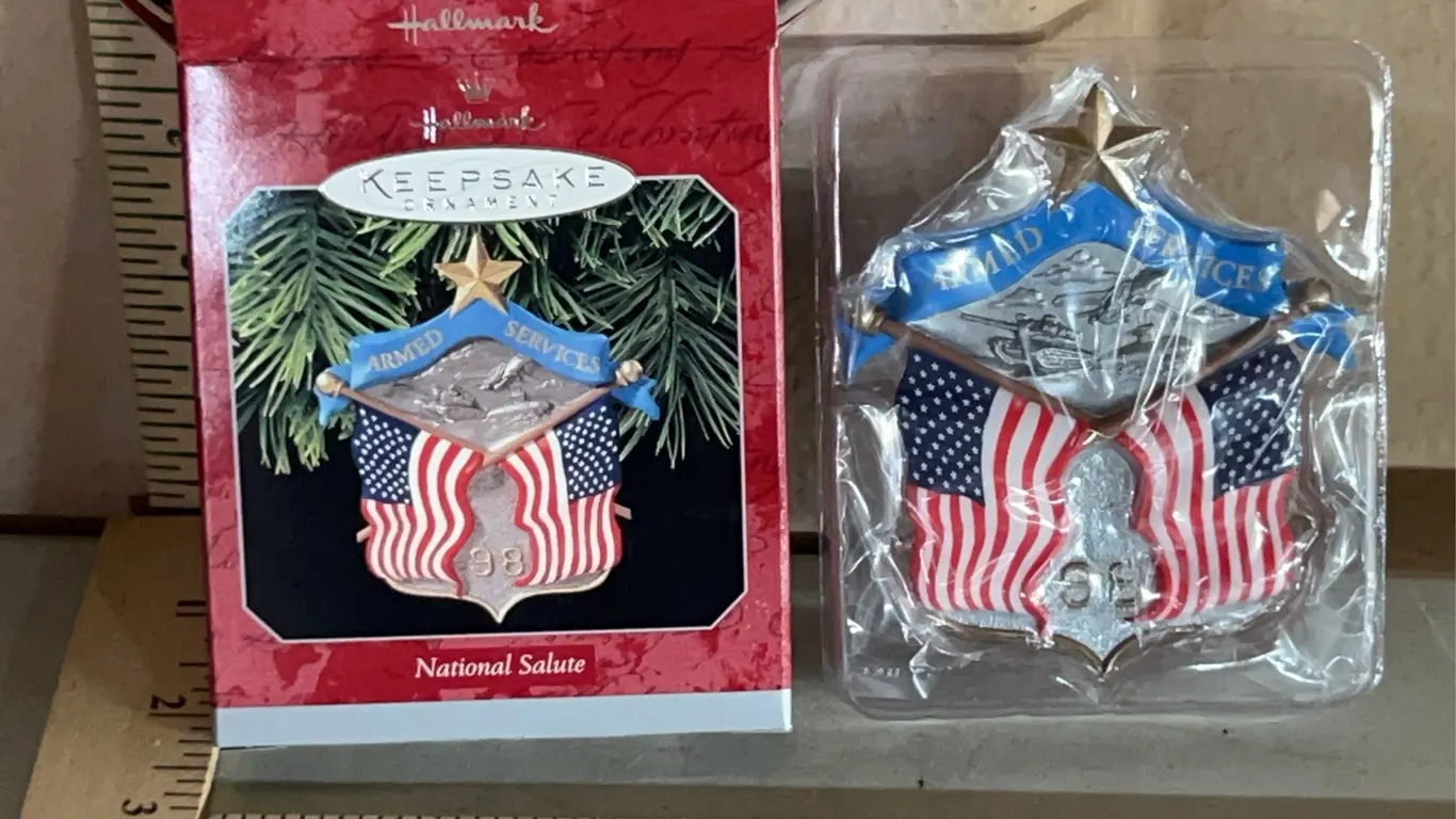 1998 Hallmark Keepsake National Salute Armed Services Ornament