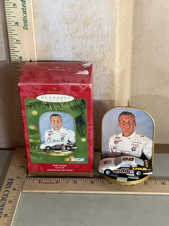 2001 Hallmark Keepsake Dale Jarrett Nascar Ornament