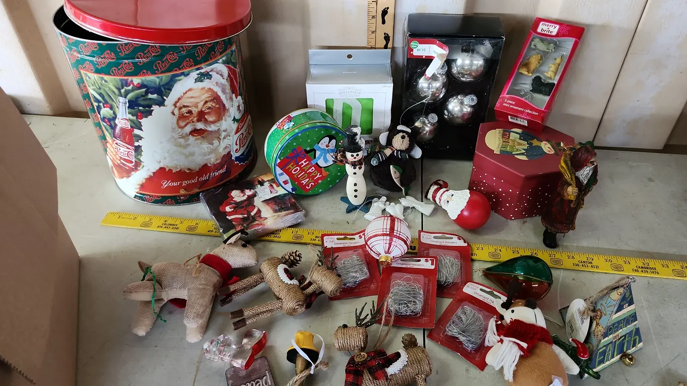 Felt Garland, Tins, & Ornaments