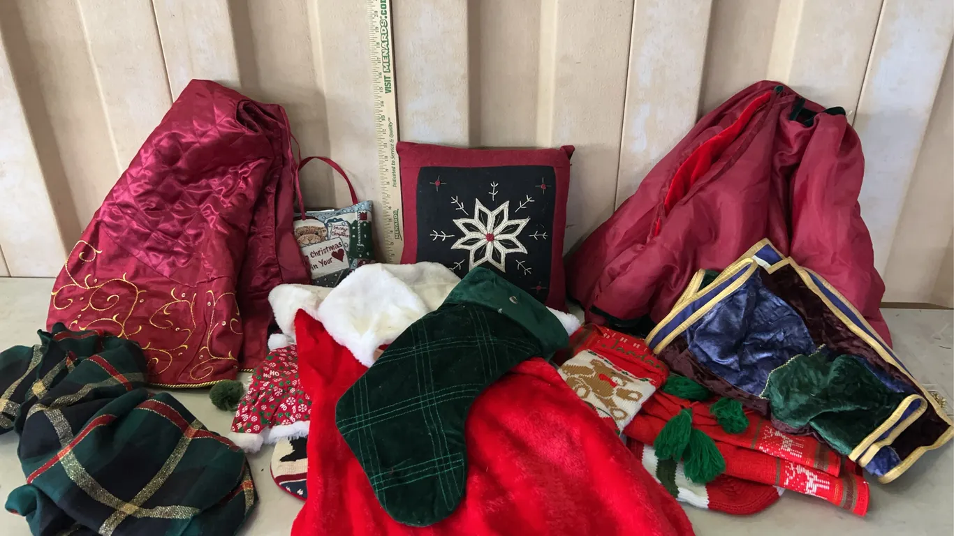 Stockings, Decor Pillow, Tree Skirts, Table Runners, Etc.