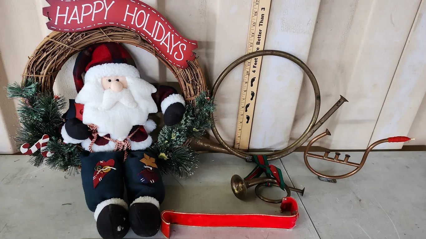 Metal Horns & Santa Vine Wreath