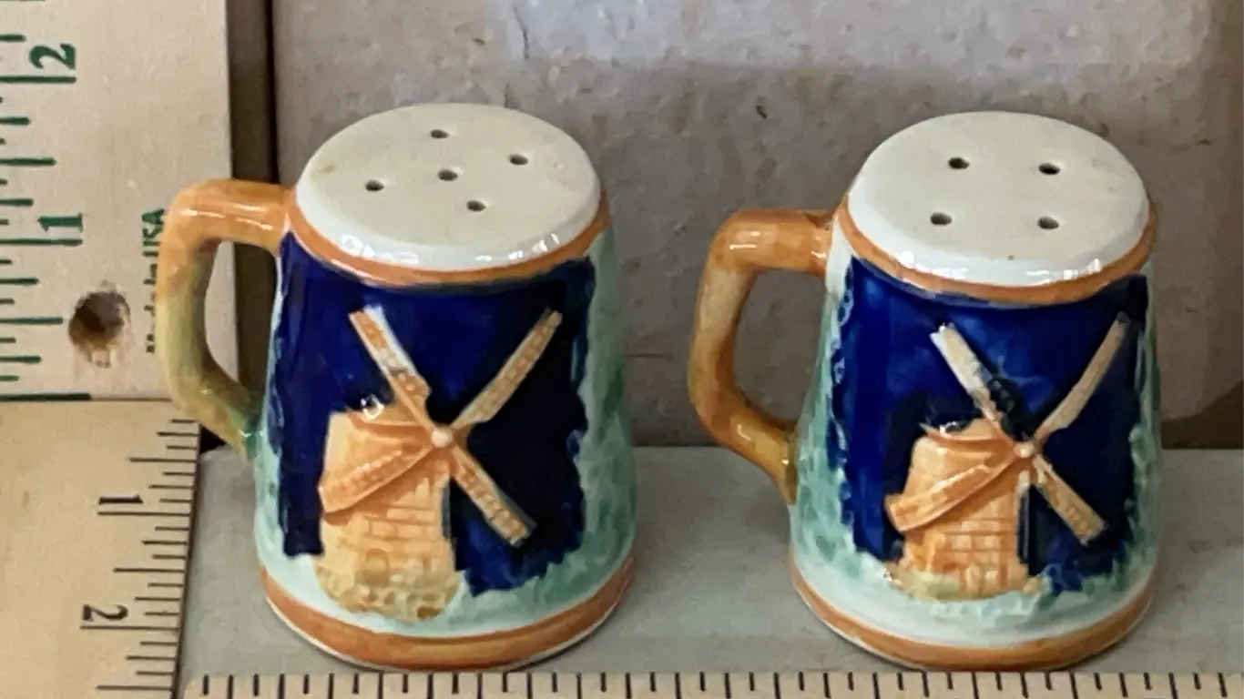 Vintage Japan Ceramic Mug Salt/Pepper Shakers