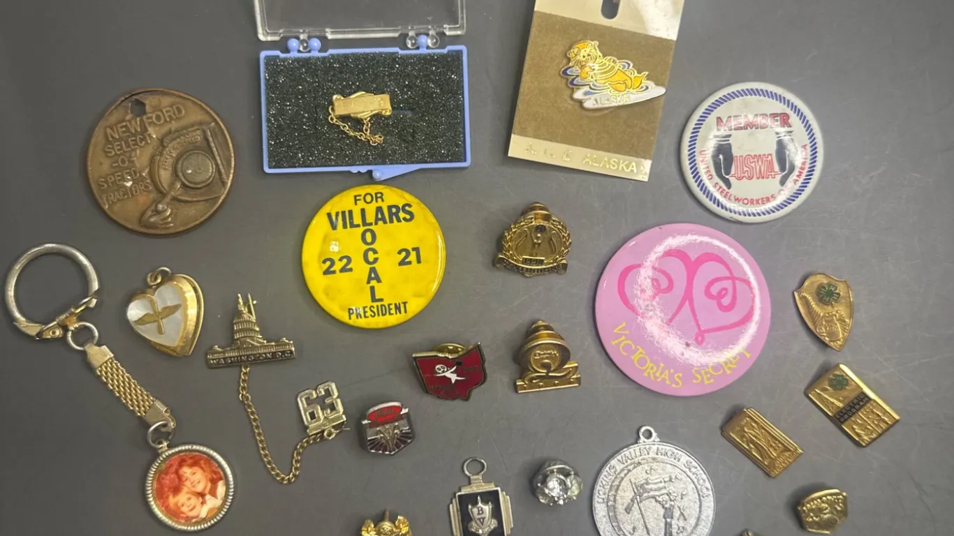 Miscellaneous Pins, Badges, Keychains, and Memorabilia