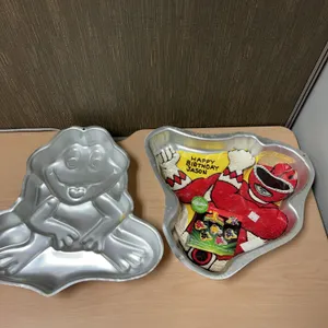 Wilton Cake Pans Frog 1979 and Power Rangers 1994