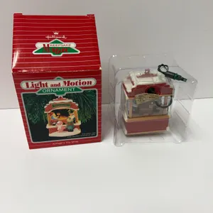 Hallmark Magic Kringle's Toy Shop Light Motion Ornament 1987