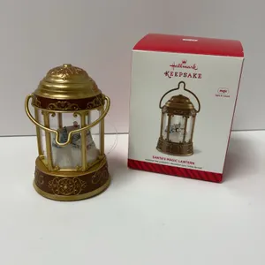 Hallmark Santa's Magic Lantern Ornament 2014 Boxed