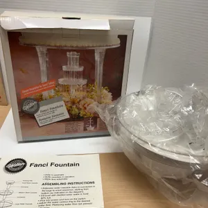 Wilton Fanci Fountain Tiered Plastic Cake Fountain Kit