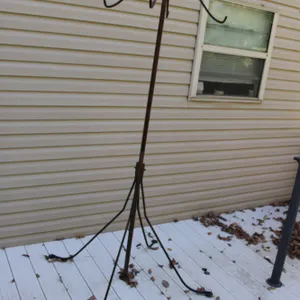 Metal Hanging Plant Stand