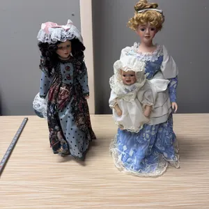 Mother & baby / Girl