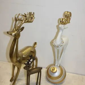 Reindeer Décor