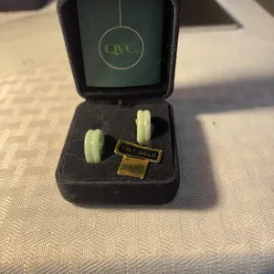 14K Chinese Jade Hoop Earrings