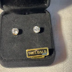 14K 2 karat Stud Earrings