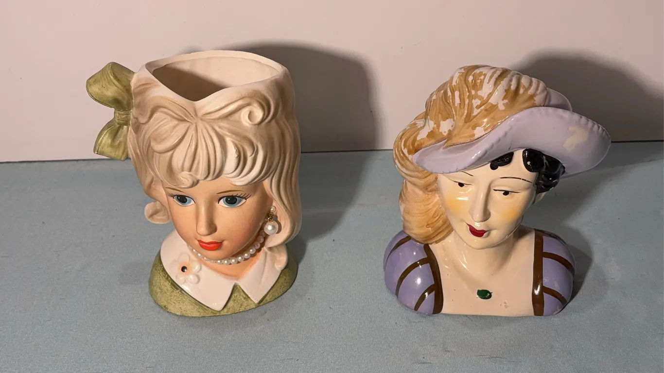 Repo Head Vase +1