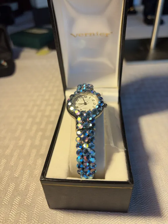 Vernier Rhinestone Studded Watch