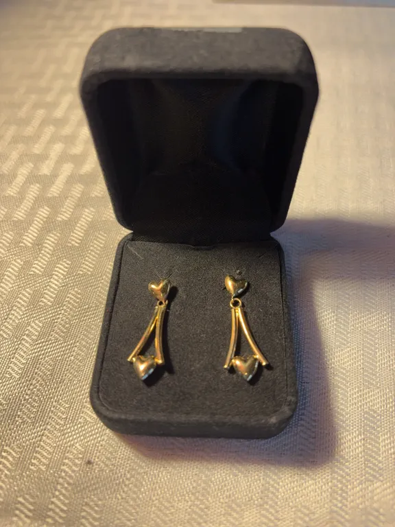 14K Heart Dangling Earrings