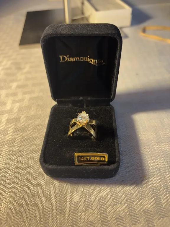 14K Ring with Heart Shaped 2 Karat Tennis Diamond