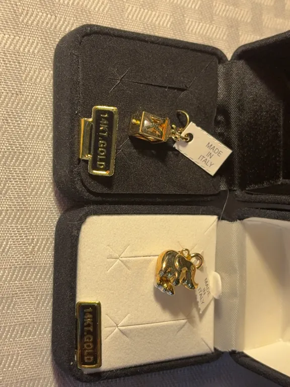 2 14K Charms
