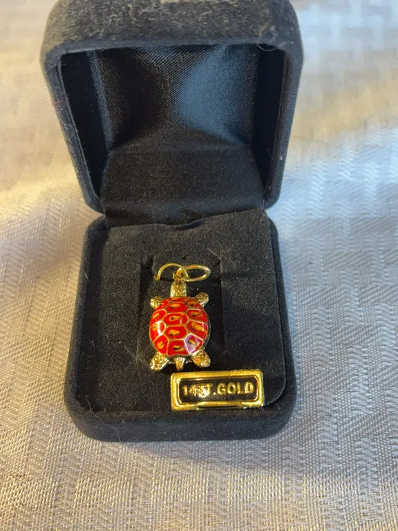 14K Turtle Pendant