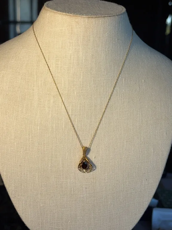 14K Necklace and Pendant With Stone