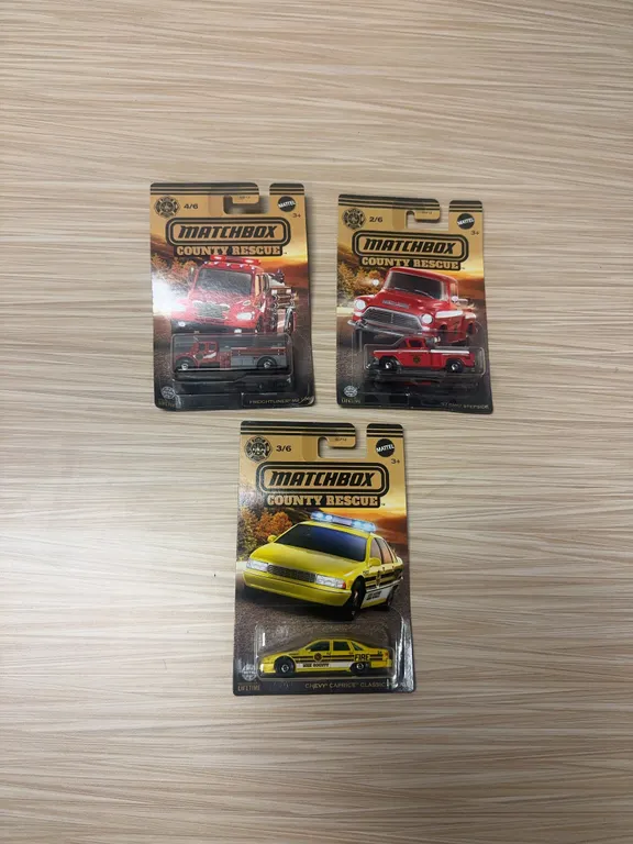 MATCHBOX 2018 COUNTY RESCUE : freightliner M2 106 #4– 57 GMC stepside #2 – Chevy caprice, classic po