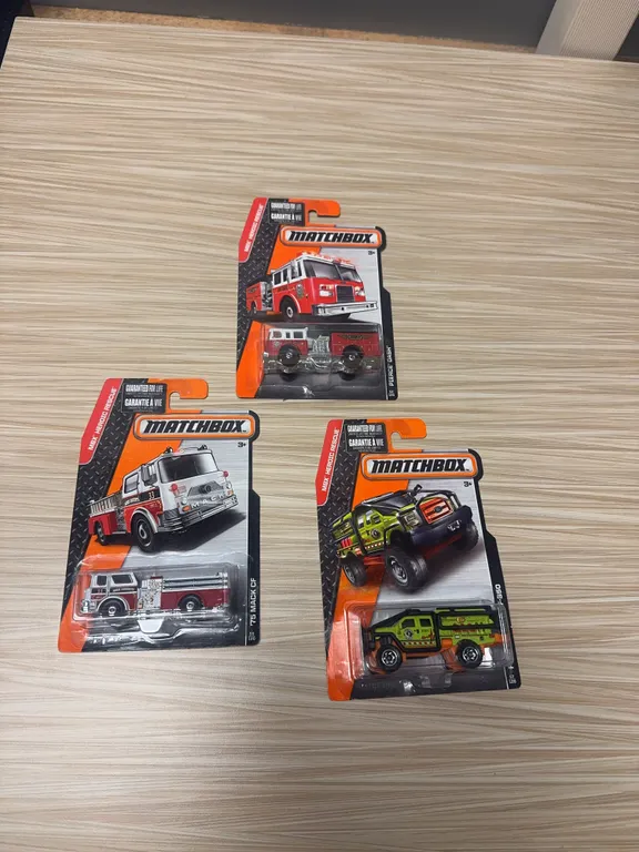 MATCHBOX 2014 MBX HEROIC RESCUE: Pierce Dash #62–75 Mac CF #55 – Ford super lift F350#57