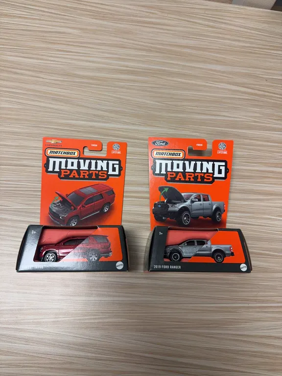MATCHBOX MOVING PARTS : Chevy Tahoe – 2018 Ford Ranger 