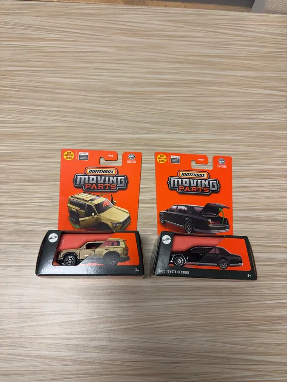 MATCHBOX MOVING PARTS : 2023 Toyota Century – 2024 Lexus GX