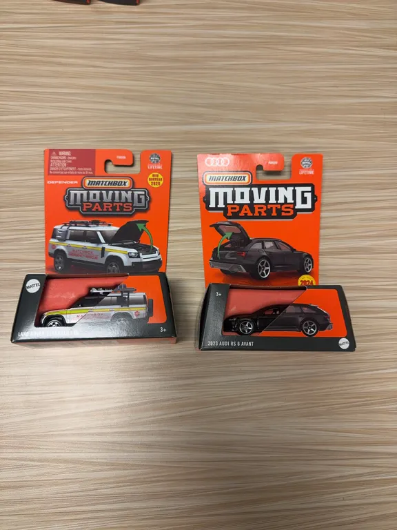 MATCHBOX MOVING PARTS : land Rover defender 130–2023 Audi RS 6 Avant