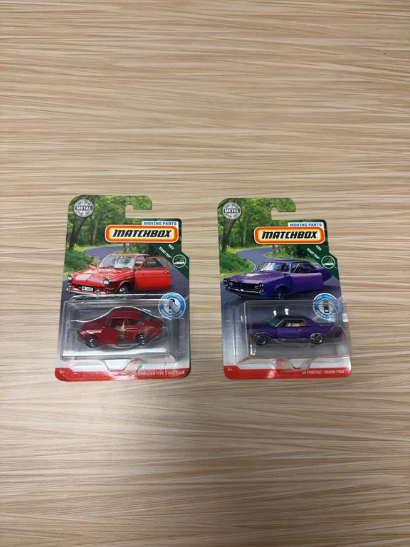 MATCHBOX MOVING PARTS : 65 Volkswagen type three fastback - 64 Pontiac, Grand Prix