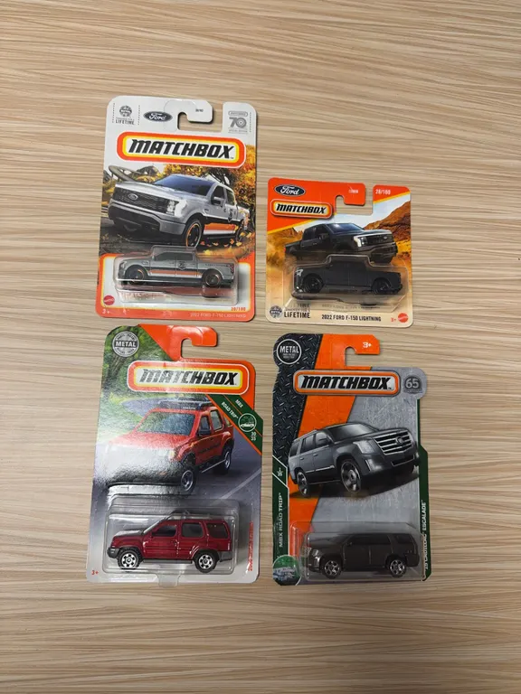 MATCHBOX: 2022 Ford F150 lightning/ 2000 Nissan Xterra