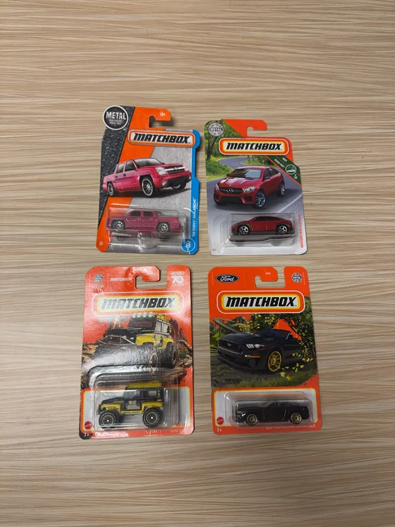 MATCHBOX: 2002 Chevy avalanche / Mercedes-Benz GLE coupe / Dune dog / 2018 Ford Mustang convertible
