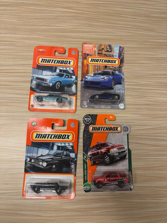 MATCHBOX: 1979 Chevy nova / 2008 lotus Evora / 1962 Plymouth savoy / Ford expedition