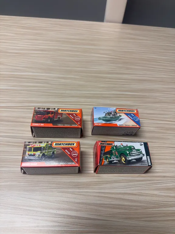 MATCHBOX: Scania P 360 / sea spy / hazard squad / seagrave