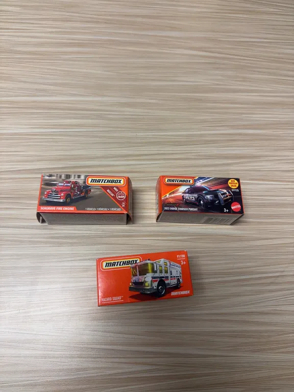 MATCHBOX: Seagrave fire engine / 2023 Dodge charger pursuit / hazard squad