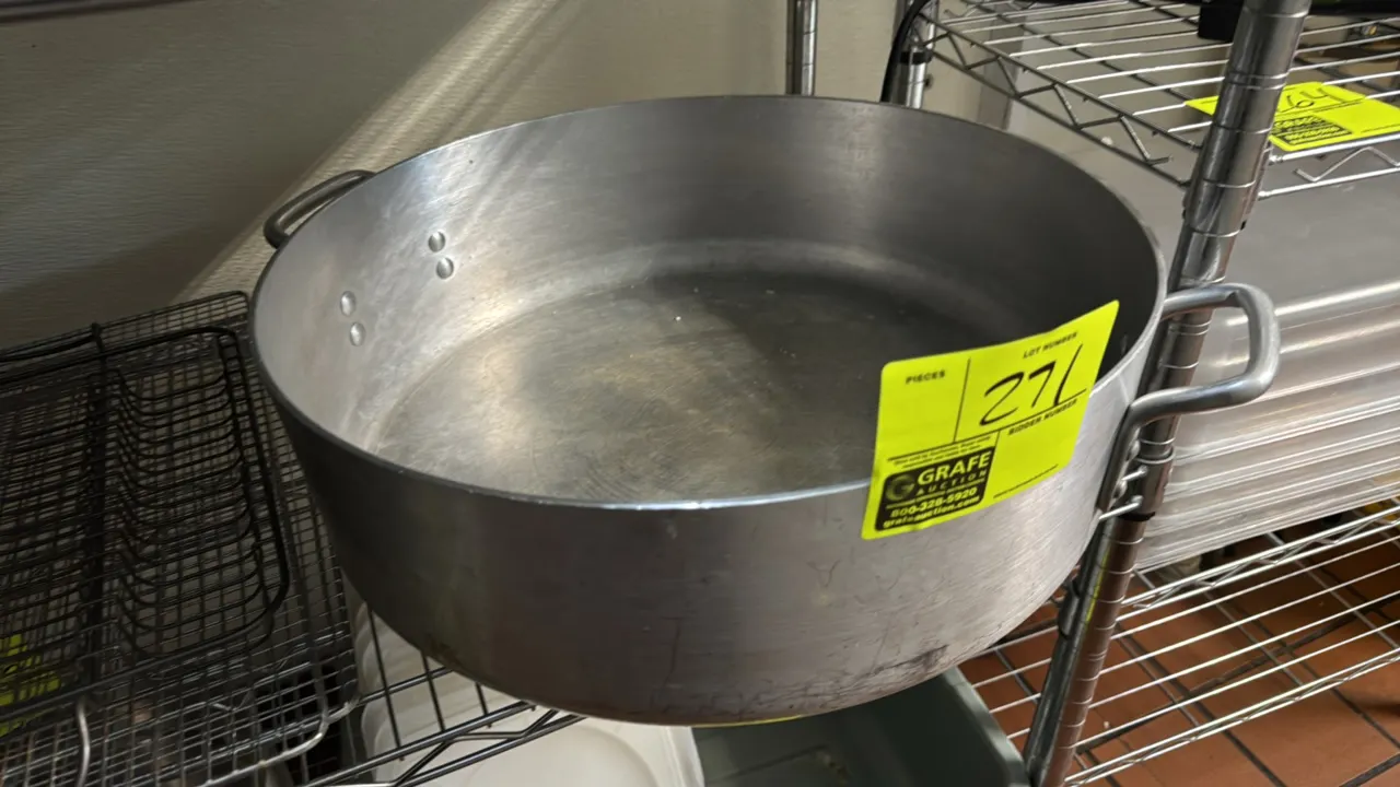 Winco ALB-24 24 qt. aluminum brazier pot. Features heavy-duty aluminum construction, dual riveted side loop handles, and NSF certification.