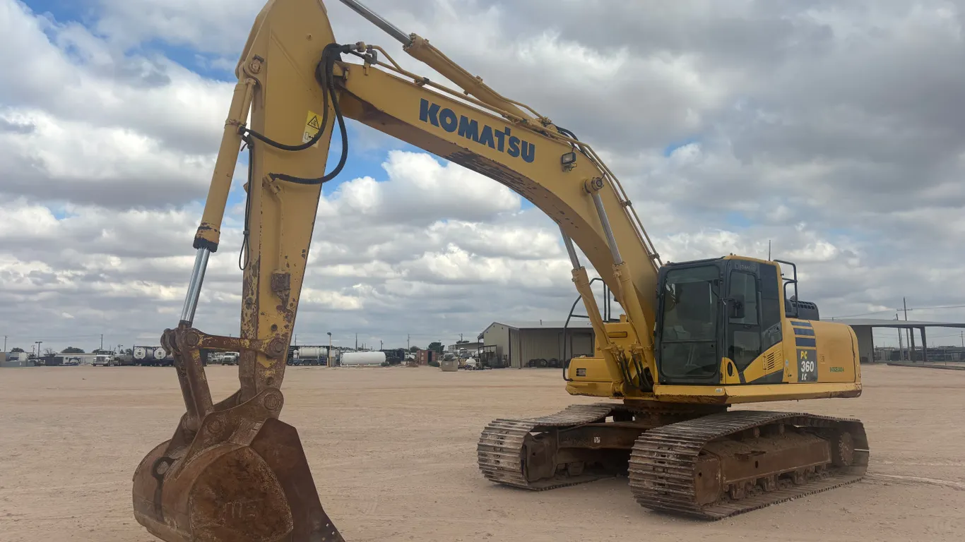 2014 KOMATSU PC360LC-10 HYDRAULIC EXCAVATOR SN: KMTPC242A02070202