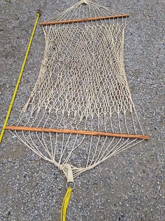 Twin Oaks Hammock. 6' X 4 1/2'
