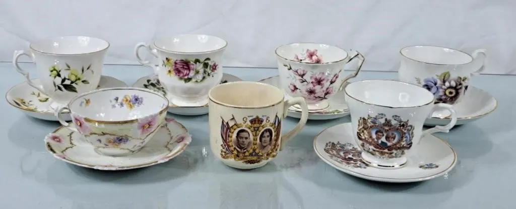Collectoon of Cups & Saucers - Royal Vale, Queen