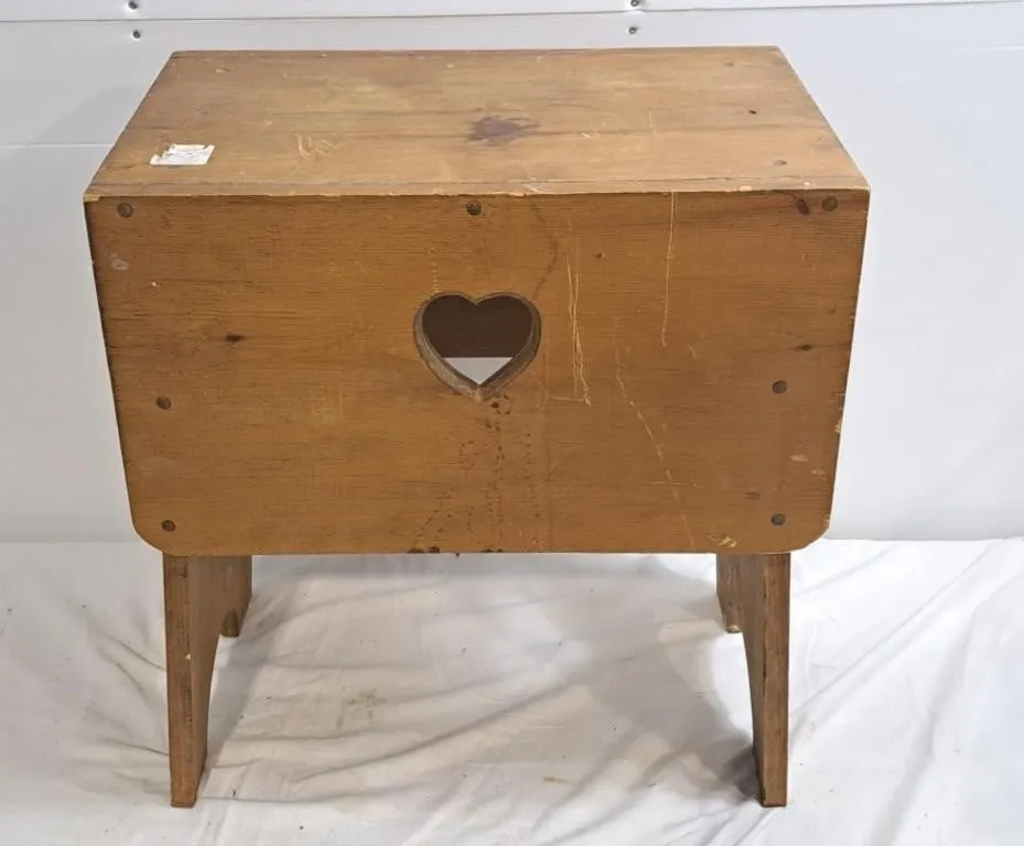 Wooden decorative plant stand - 20"w�13"d�21"h