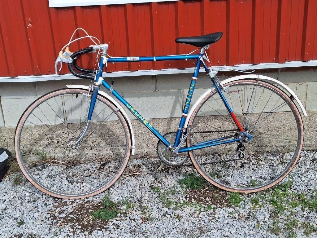 Jeunet adult bike