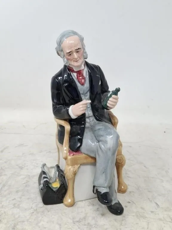 Royal Doulton The Doctor HN 2858