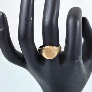Classic 10K ring. Size 8.25