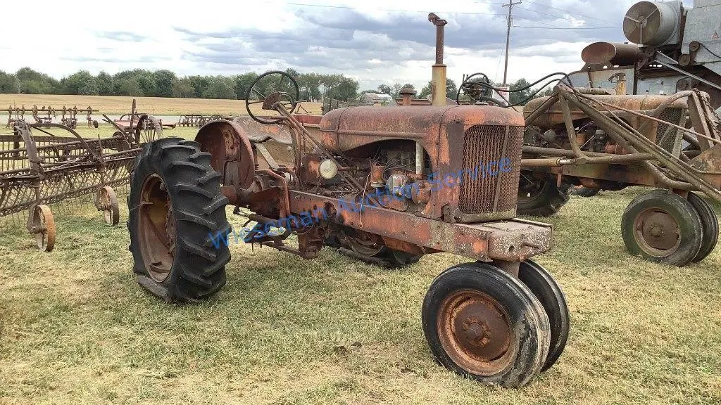 ALLIS CHALMERS WD TRACTOR