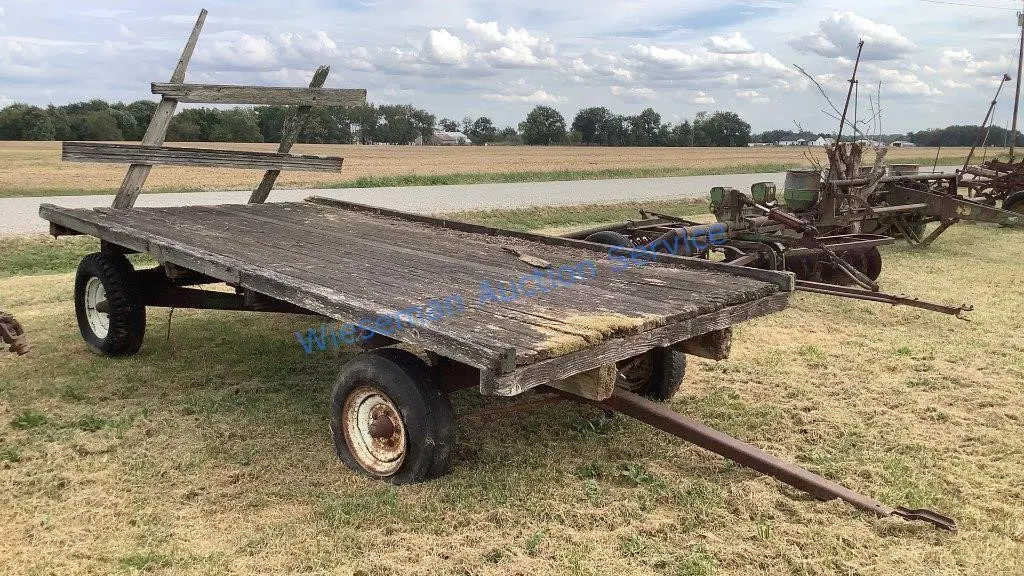FLATBED WAGON WITH OLIVER RUNNING GEAR WITH HOIST