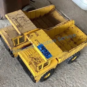 TONKA TOYS - MIGHTY TONKA TRUCKS