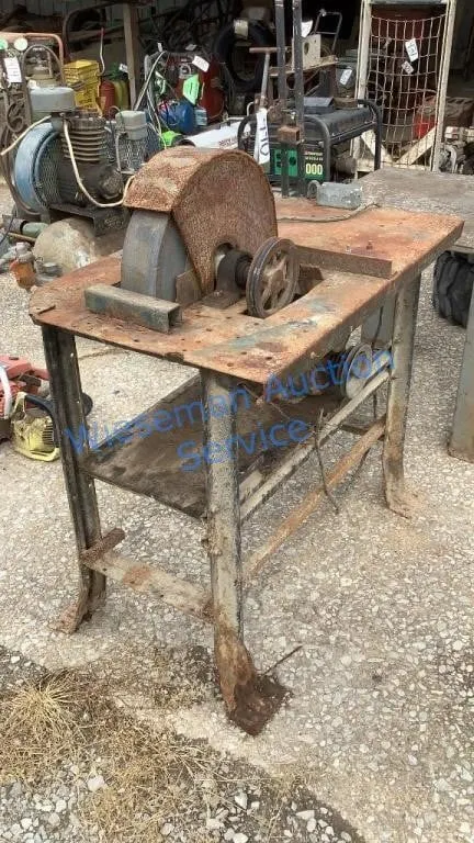 BENCH GRINDER WITH STAND