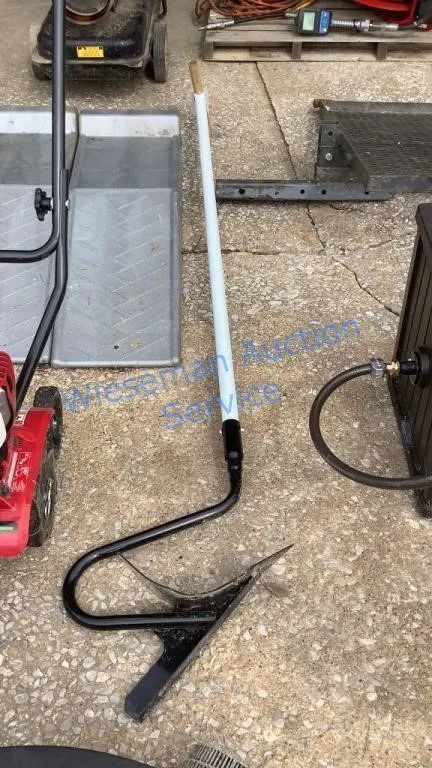 GARDEN PLOW