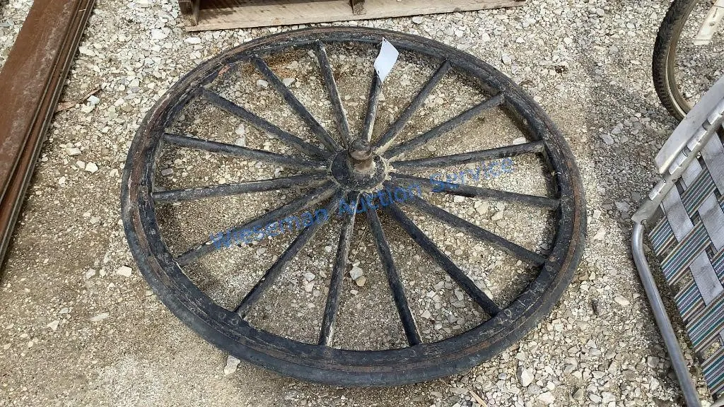 WOODEN WAGON WHEEL